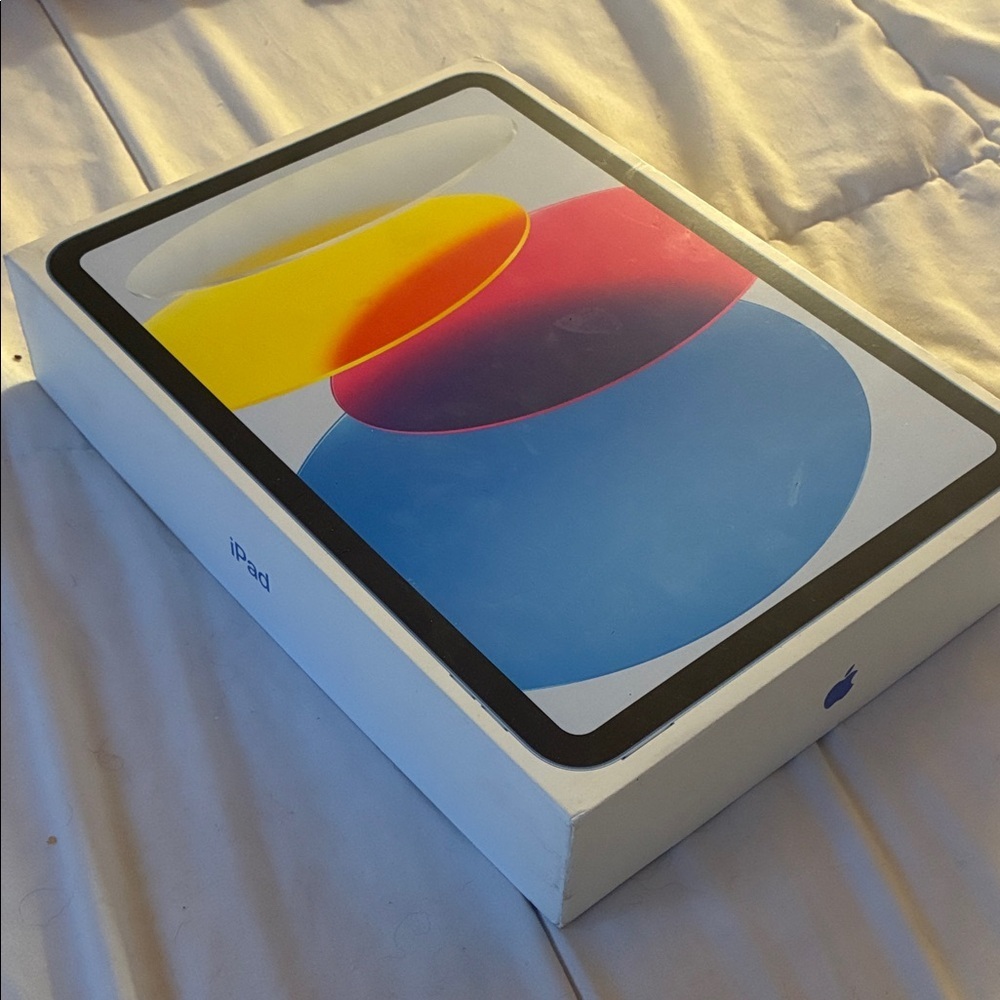 Apple iPad A16 Box